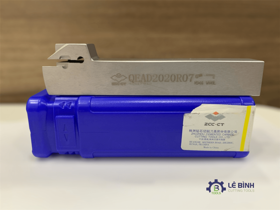 Cán dao tiện QEAD2020R07 ZCC-CT